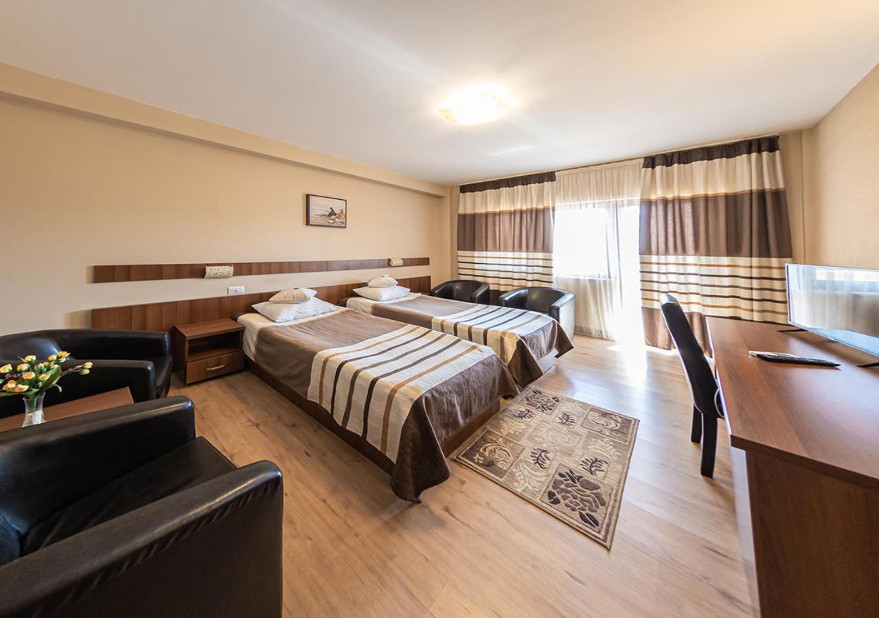 Hotel Crisana Arad Zewnętrze zdjęcie